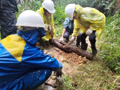 宜蘭山林愛護行動：松羅湖山徑維護手作步道活動 (2)